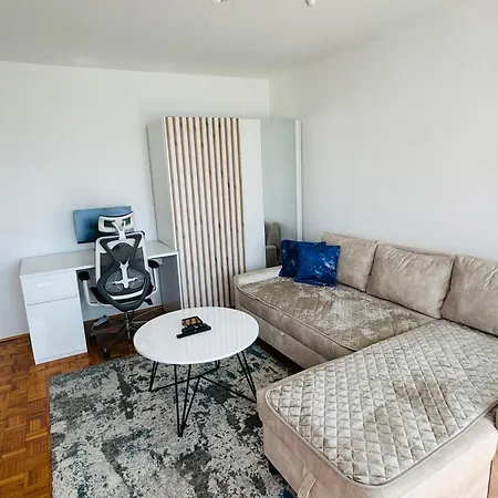 Apartman Linden Alley Retreat With Free Parking *